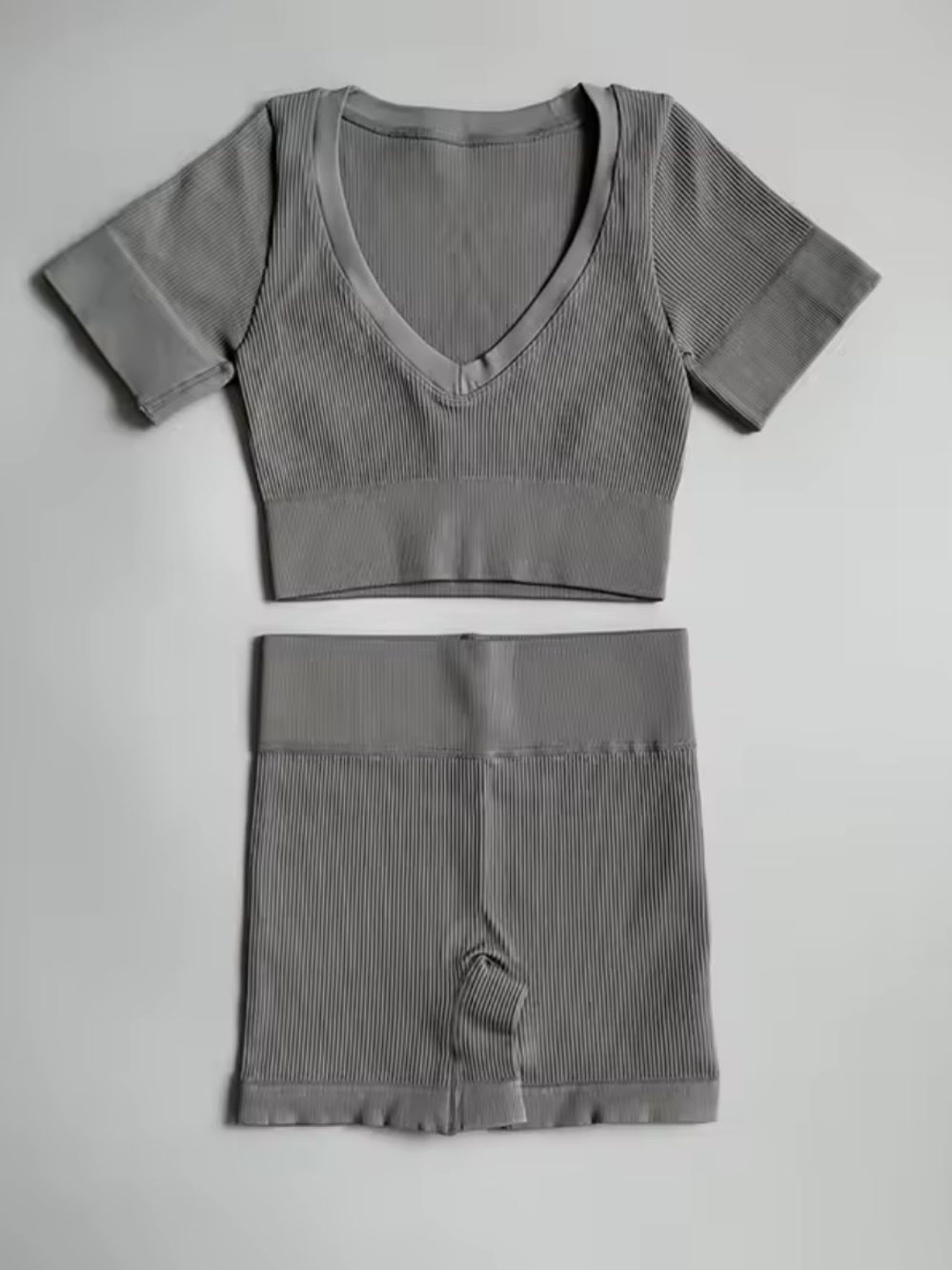 Seamless Ribbed V-Neck Sports Bra & High-Waist Shorts Set - Gray